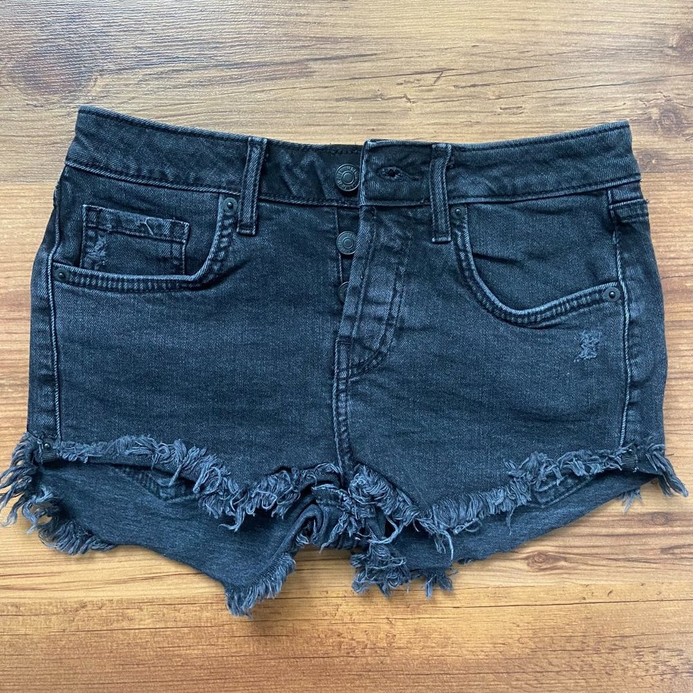 Dark Grey / Black Denim Shorts – Forever 21